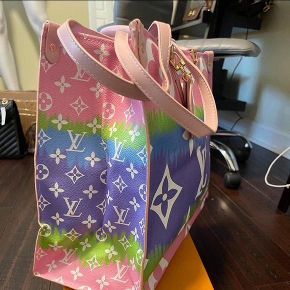 Bag - Picture 2 of 2